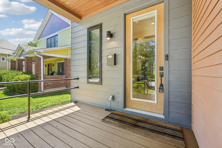 Listing Image 6