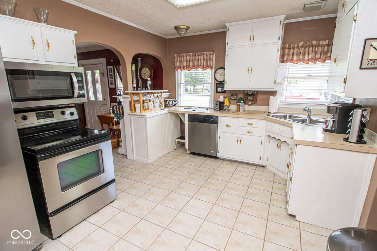 Listing Image 9