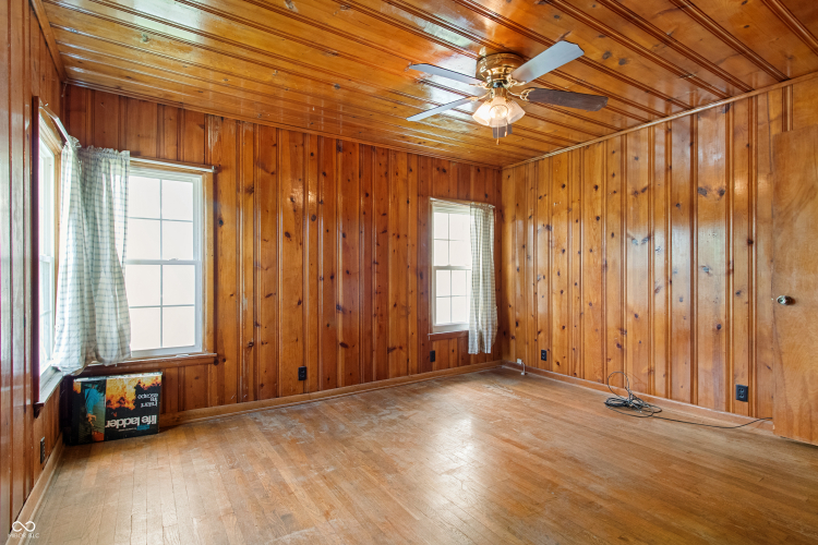 Listing Image 17