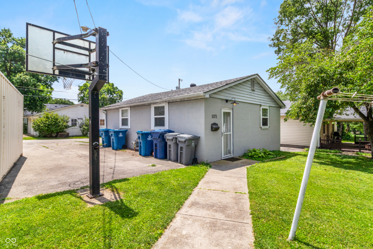 Listing Image 5