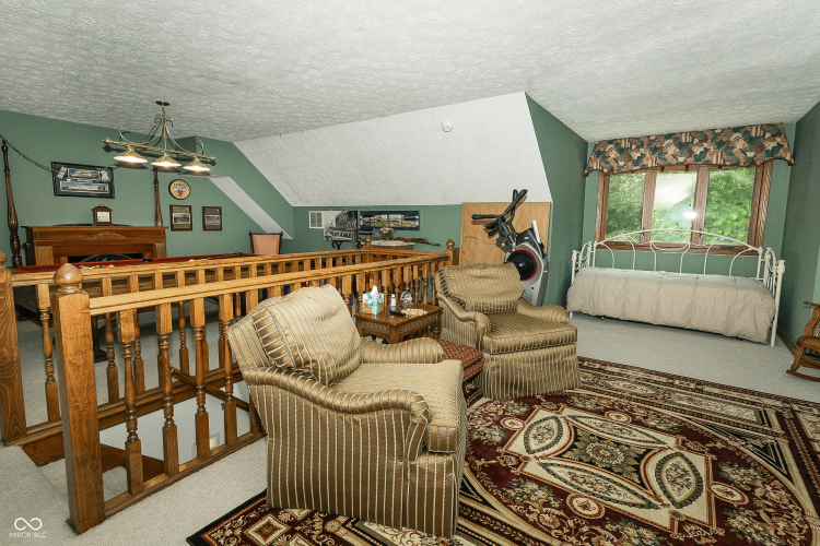 Listing Image 36