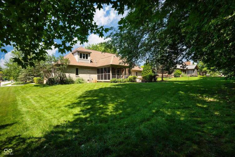 Listing Image 54