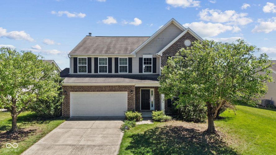 5973 Oakhaven Drive Greenwood, IN 46142