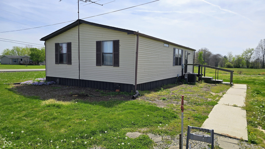 Listing Image 18