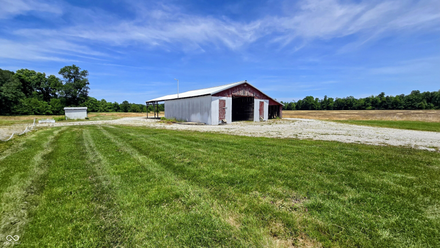 Listing Image 19