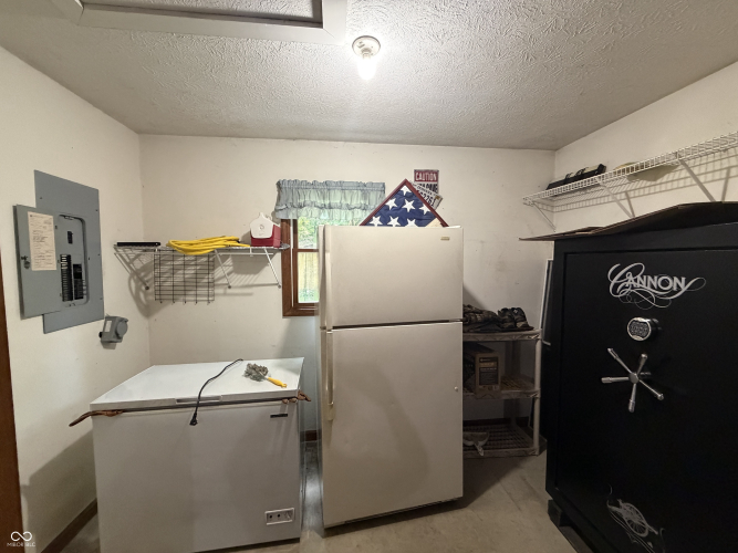 Listing Image 26