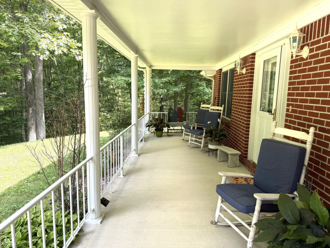 Listing Image 28