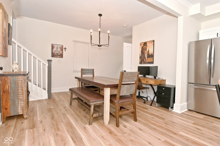 Listing Image 21