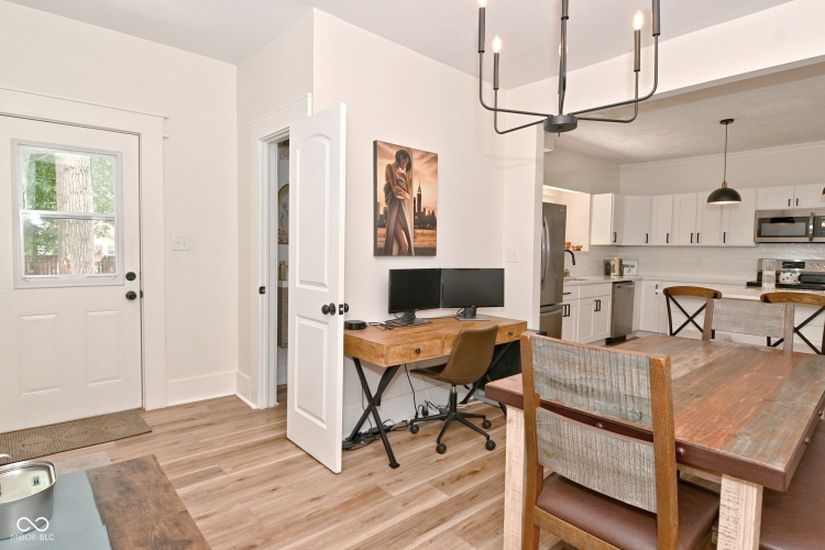 Listing Image 22