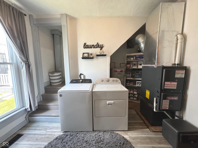 Listing Image 17