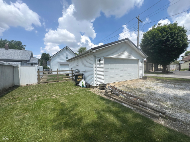 Listing Image 30