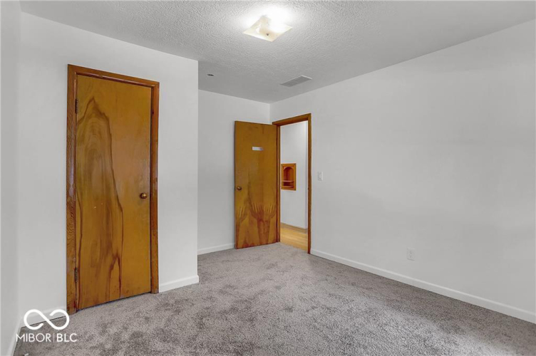 Listing Image 30