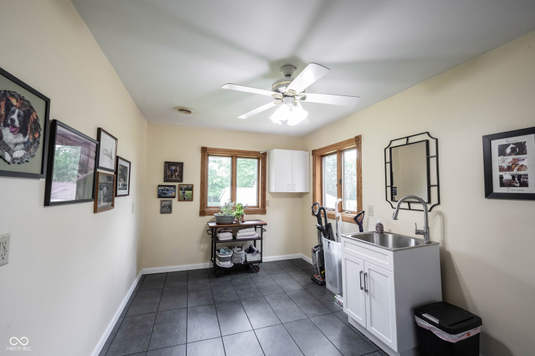 Listing Image 57