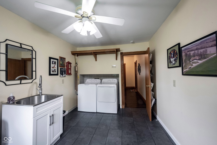 Listing Image 58