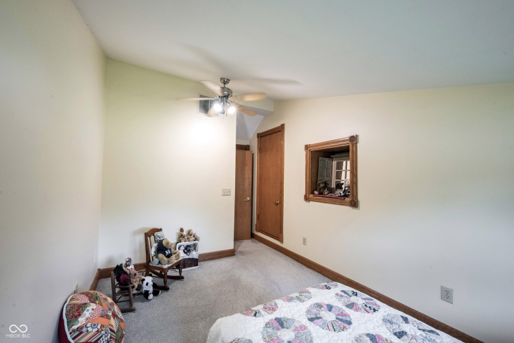 Listing Image 84