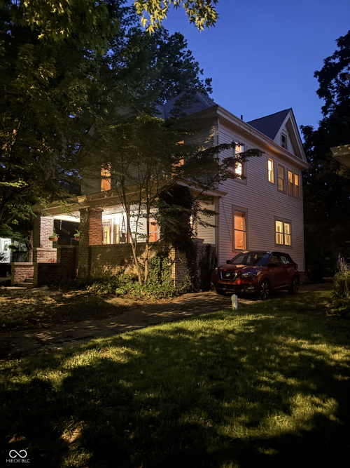 Listing Image 10
