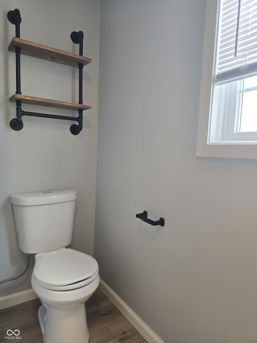 Listing Image 16