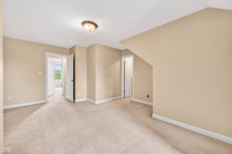 Listing Image 48