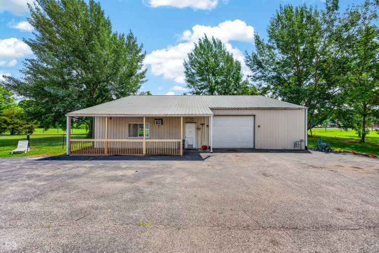 Listing Image 74