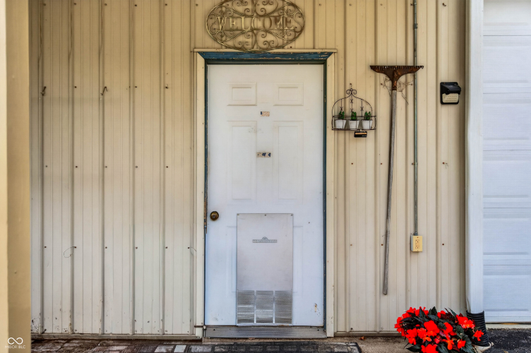 Listing Image 75