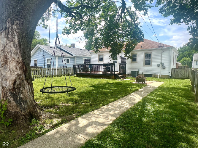 Listing Image 17