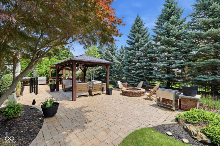 Listing Image 54
