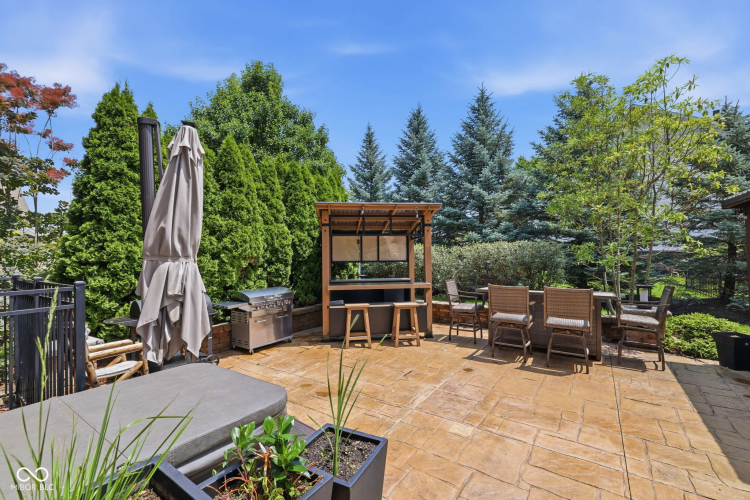 Listing Image 56