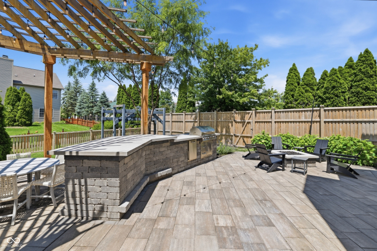 Listing Image 58