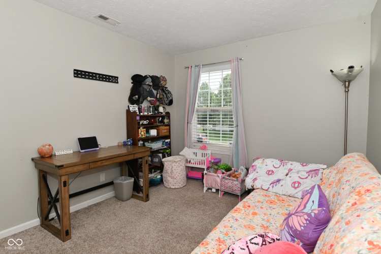 Listing Image 27