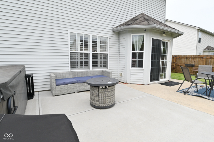 Listing Image 52