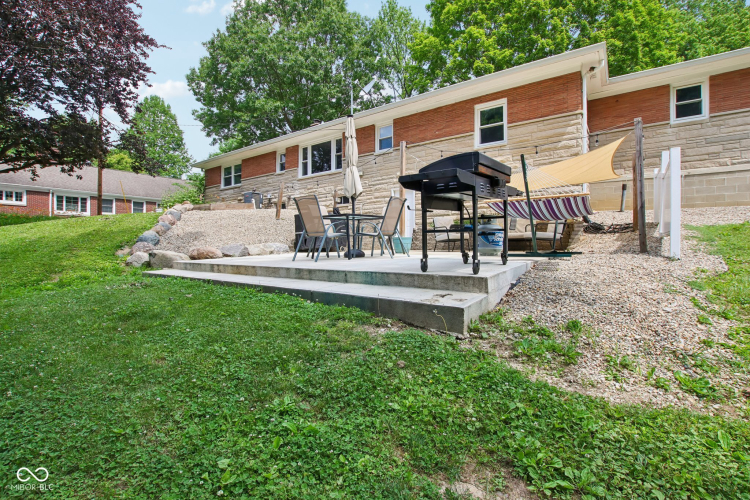 Listing Image 40