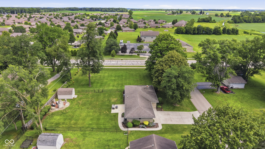 Listing Image 42