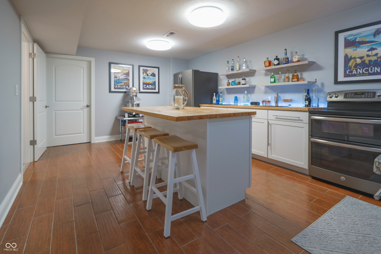 Listing Image 80