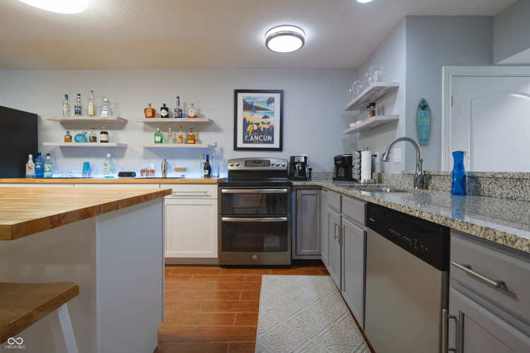 Listing Image 81