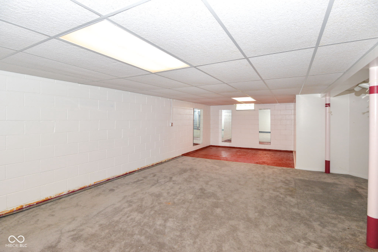 Listing Image 41