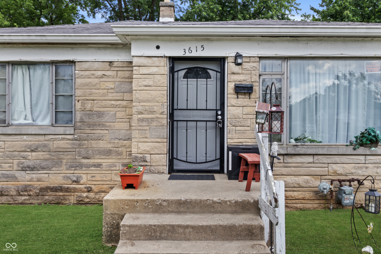 Listing Image 2