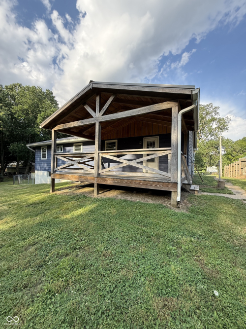 Listing Image 11