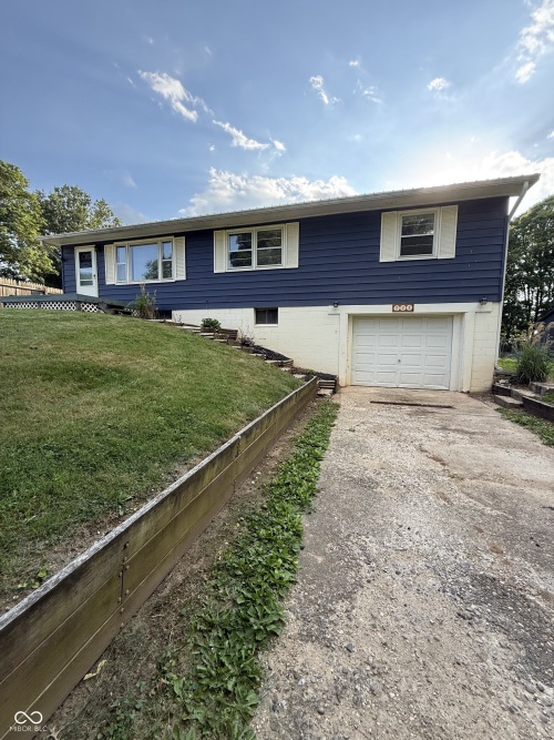 Listing Image 16