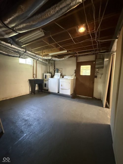 Listing Image 40