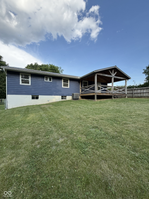 Listing Image 5
