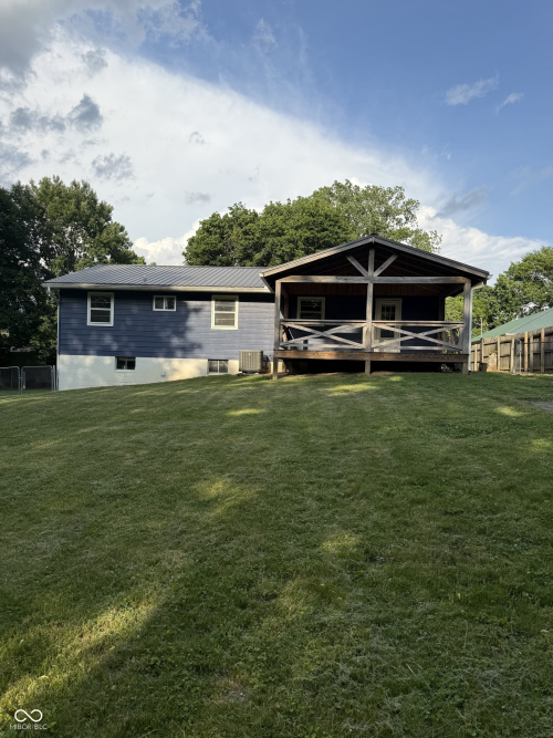 Listing Image 10