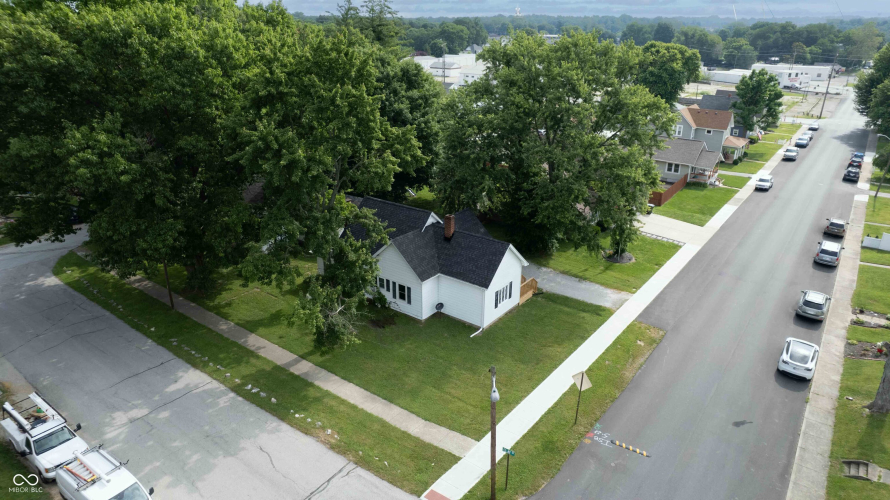 Listing Image 32