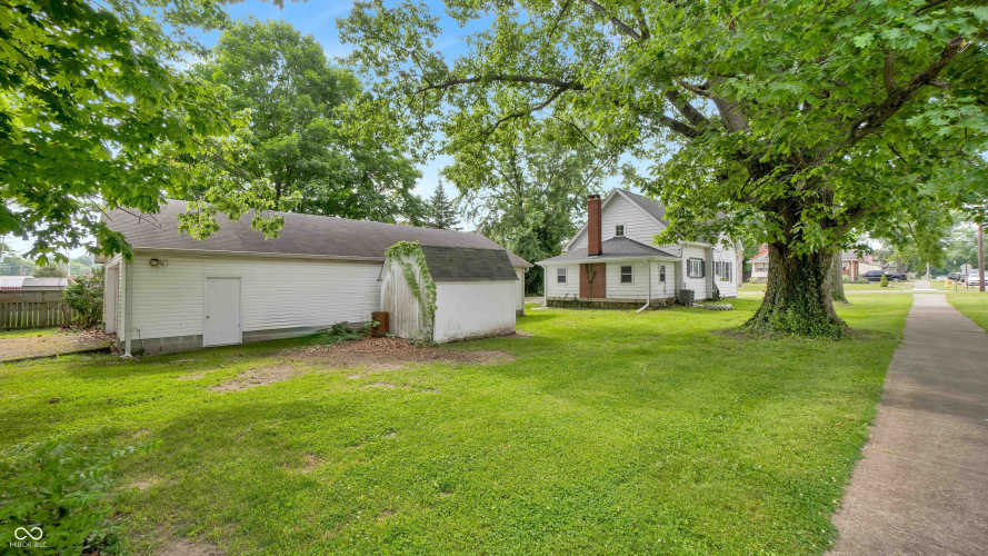 Listing Image 7