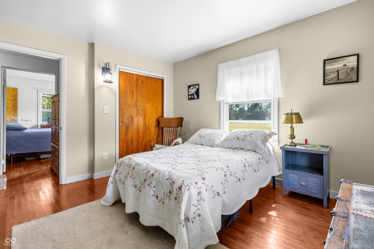 Listing Image 22