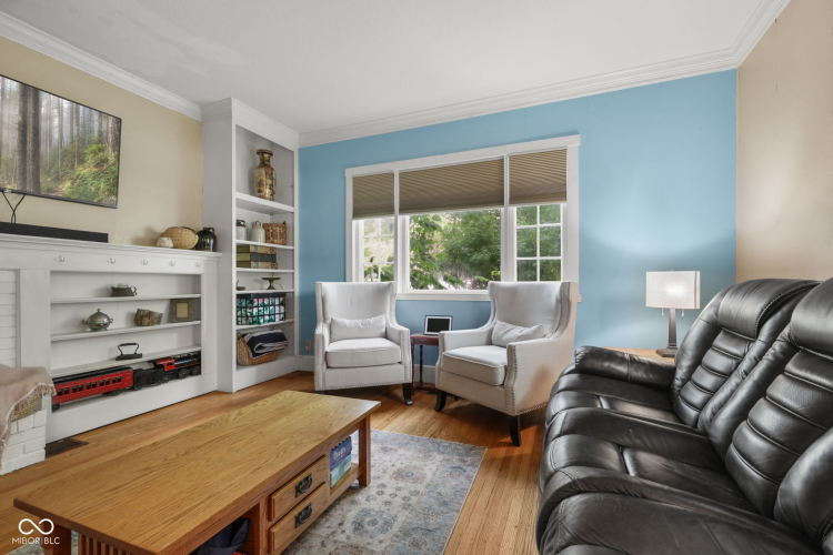 Listing Image 13