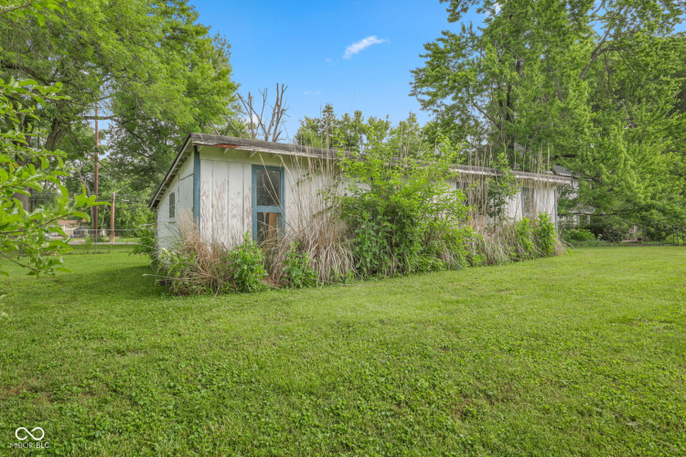 Listing Image 32
