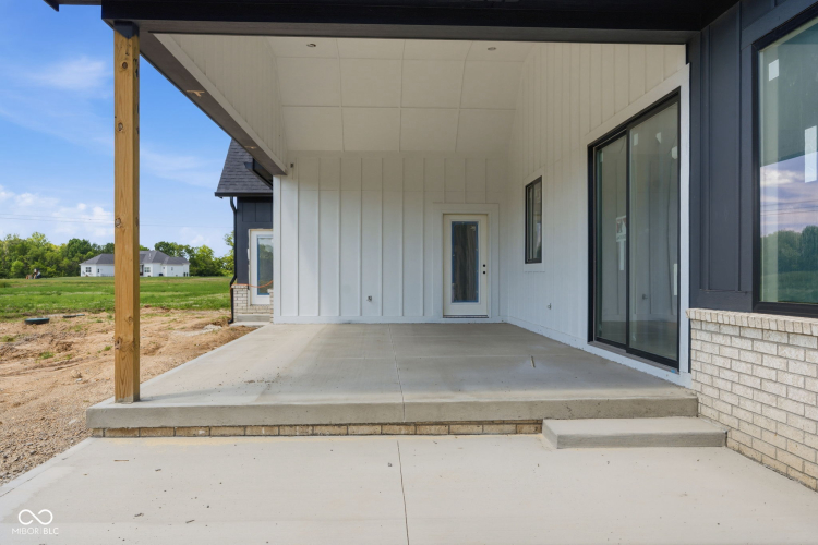 Listing Image 57