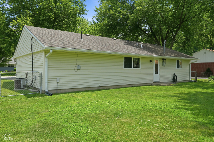 Listing Image 24