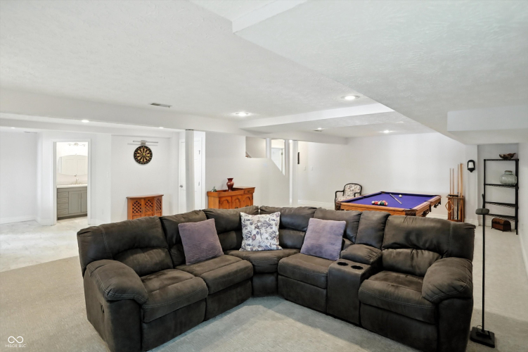 Listing Image 53