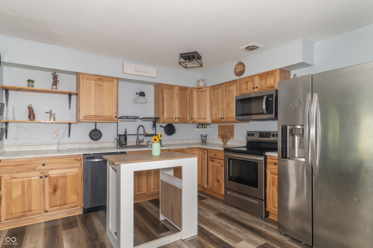 Listing Image 13